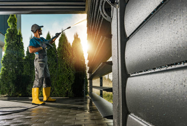 Post-Construction Pressure Washing in Crooked Lake Park, FL